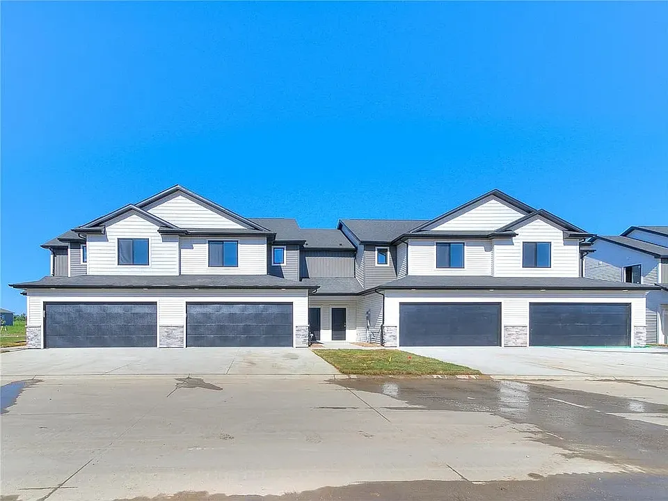 6938 Bluebell Ct