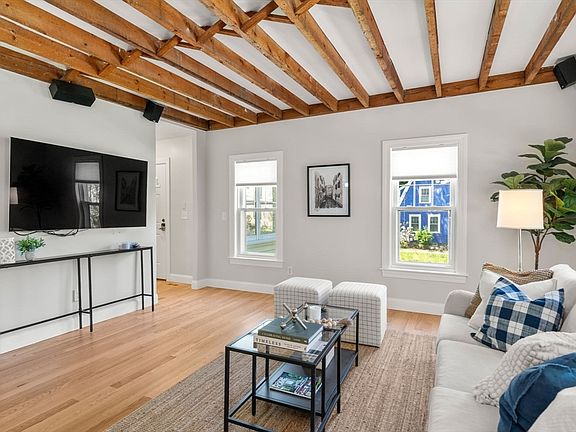 3rd image of 189 Conant St #189