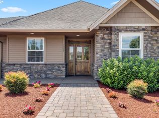 1085 Academy St, Mount Angel, OR 97362