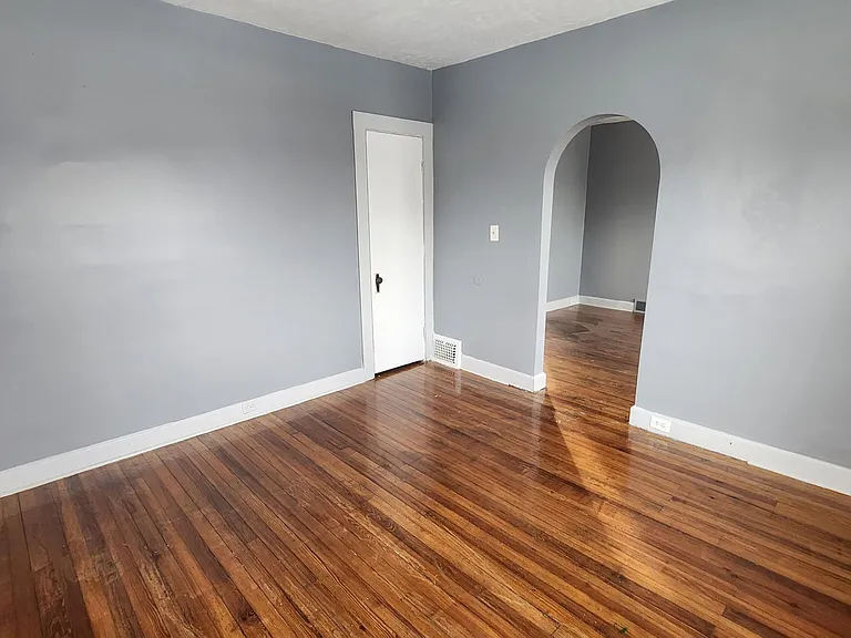 20664 Miller Ave — Photo 2
