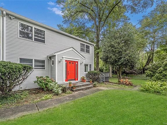 2nd image of 44 Paret Ln