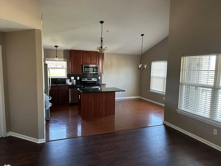 432 Bramblett Hls — Photo 6