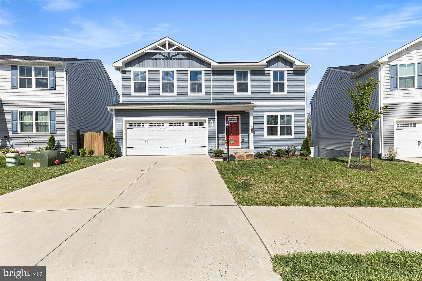 4 bed, 2.5 bath, 1900 sqft, $2,750 — Photo 1