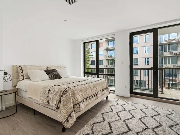 5-18 51st Avenue image 15 of 23