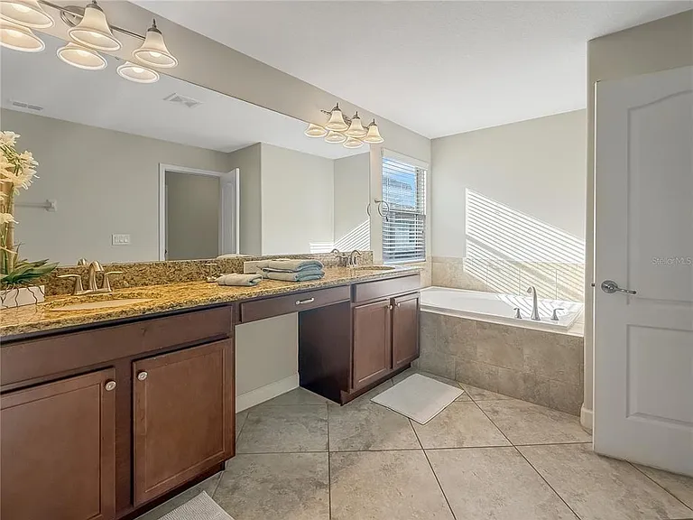 2942 Buccaneer Palm Rd — Photo 16