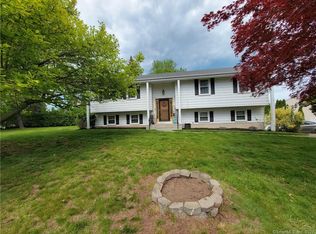125 Harness Dr, Meriden, CT 06450