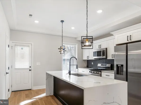 1666 Darley Ave, Baltimore, MD 21213