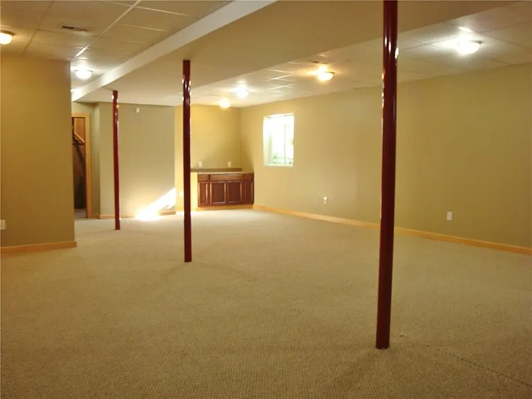 13032 Thames Dr — Photo 15