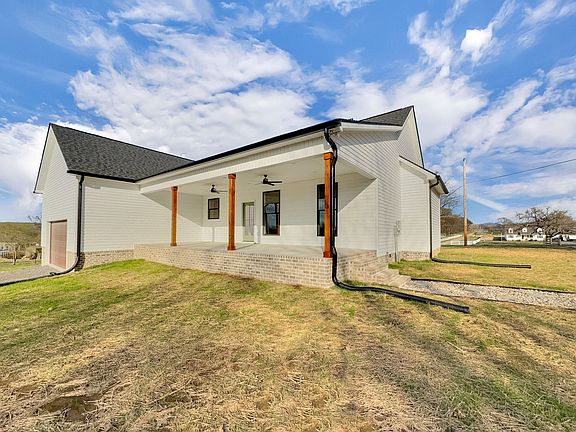 3rd image of 777 Rock Springs Rd