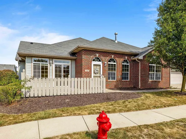 7113 Southlake Knoll Dr, Fort Wayne, IN 46815