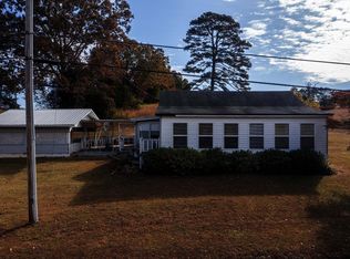 303 Old Stage Rd, Spring City, TN 37381