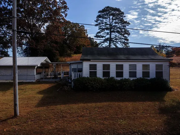 303 Old Stage Rd, Spring City, TN 37381