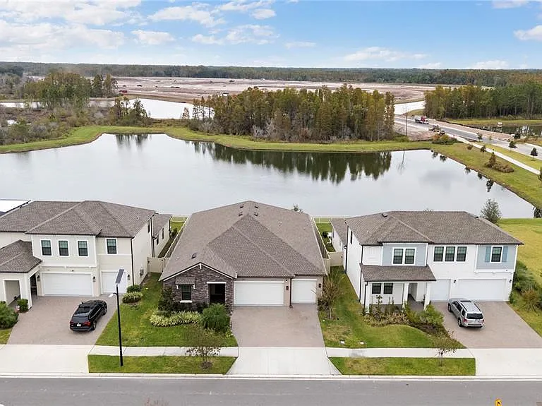 8692 Little Bluestem Dr — Photo 45