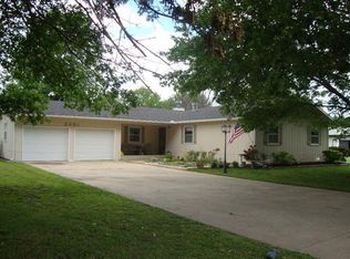 2401 Samuel Pl, Independence, KS 67301
