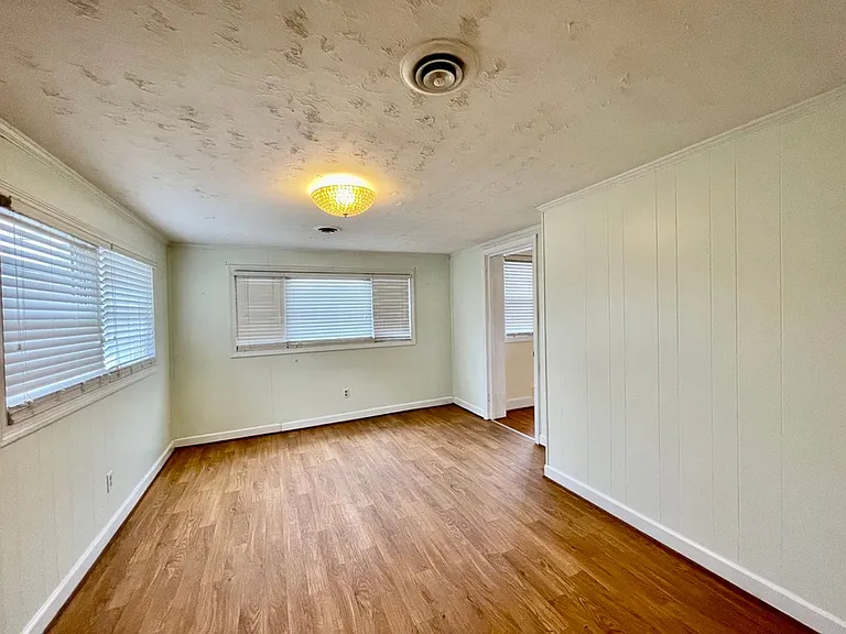 1109 Smithfield Ave — Photo 15
