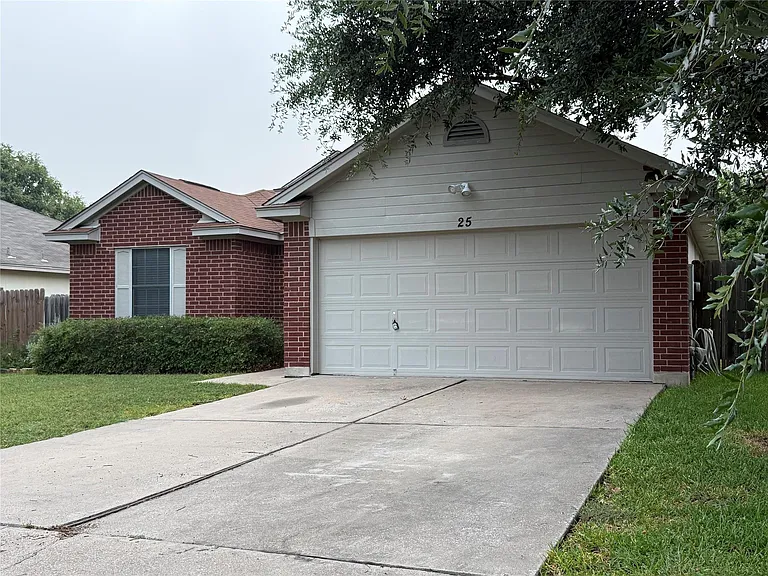 25 Azalea Dr — Photo 2