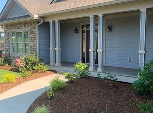 355 River Breeze Ln, Etowah, NC 28729