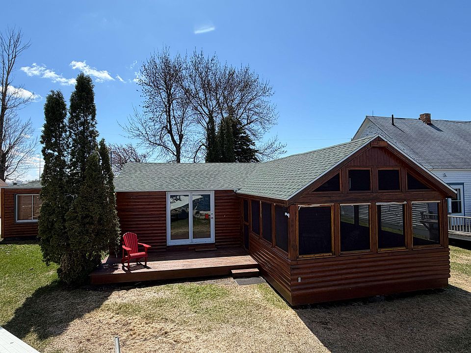1st image of 272 E Lakeshore Dr