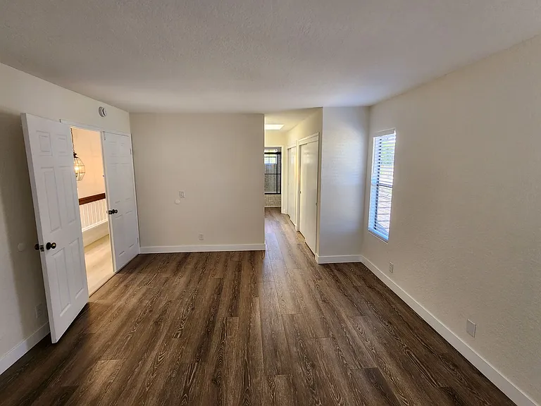 10523 Sunset Ridge Dr — Photo 18