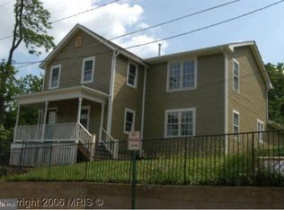 76 Liberty St, Warrenton, VA 20186