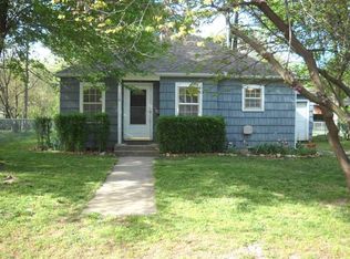 119 E College Ave, Carthage, MO 64836
