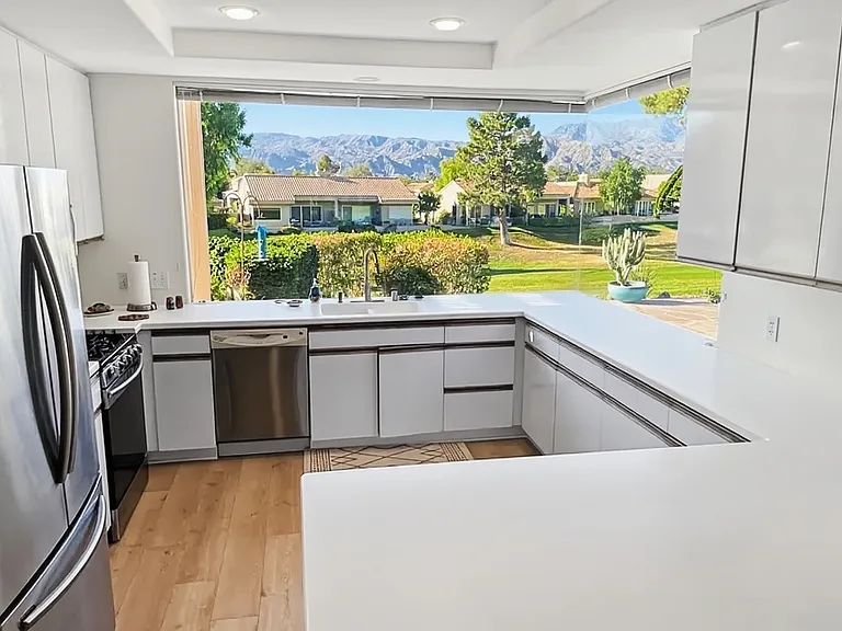 45 Pebble Beach Dr — Photo 5