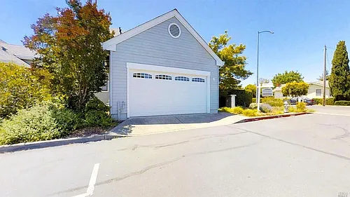 2 Valley West Cir Photo 1