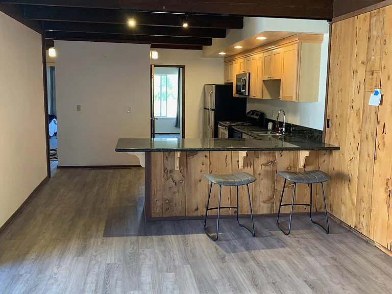 155 Kahle Dr #B — Photo 1