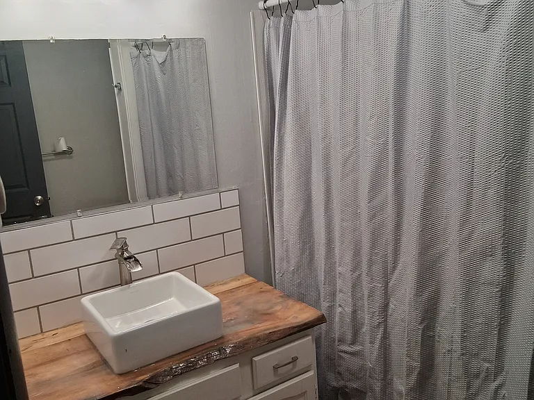 909 Mahantongo St #1 — Photo 7