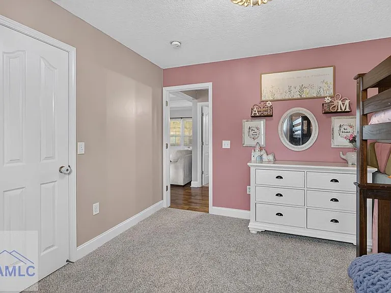 126 Thornton Dr NE — Photo 21
