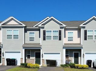 138 Sickler Ct, Sicklerville, NJ 08081