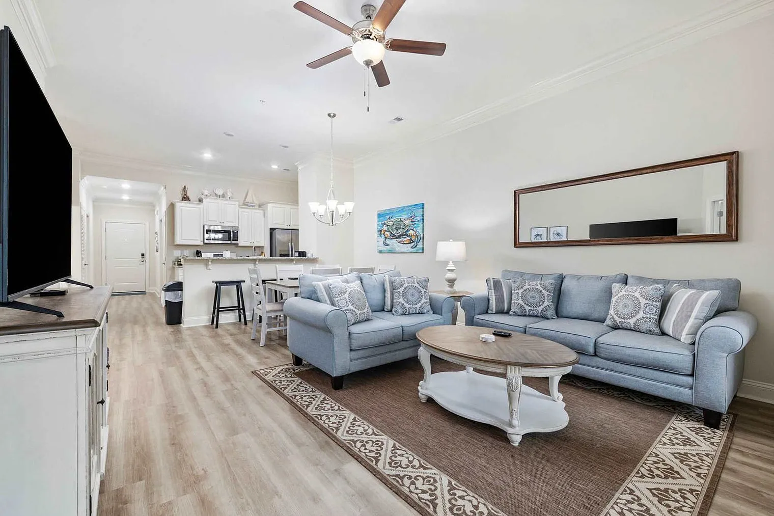 3 bed, 2.0 bath, 1173 sqft, $4,005 — Photo 1