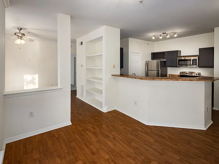 Wesley St. James Apartments at Sandy Springs — Photo 22