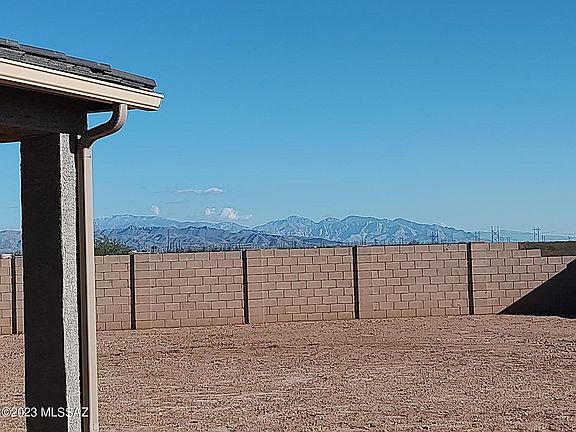 5th image of 35131 S Lasso Ln