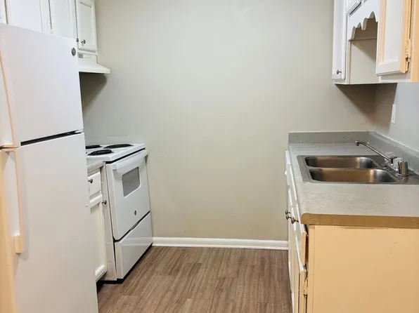 Residences At The Overlook