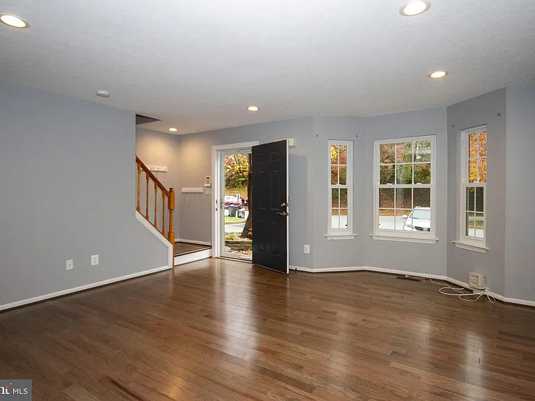 9432 Loch Leven Ct — Photo 2