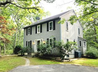 8 Old Purchase Way, Edgartown, MA 02539