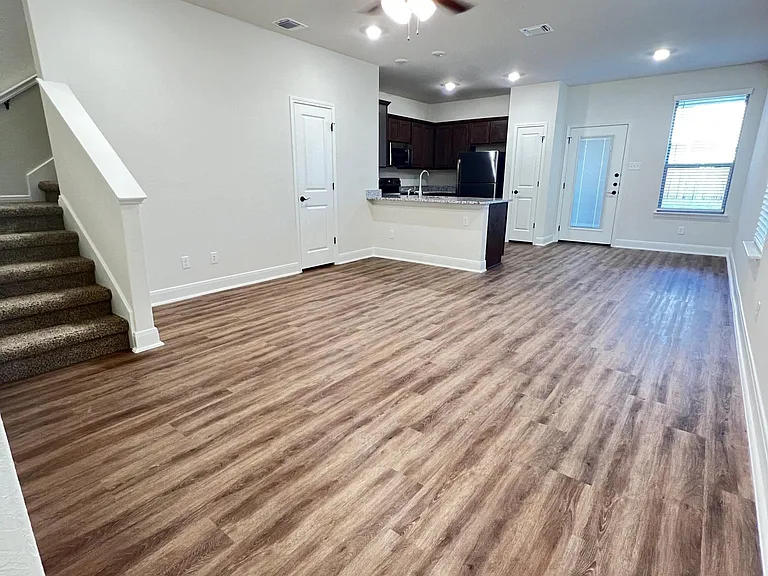 13841 Enzo Gate #101 — Photo 1