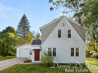 884 Orlando Ave SE, Grand Rapids, MI 49546