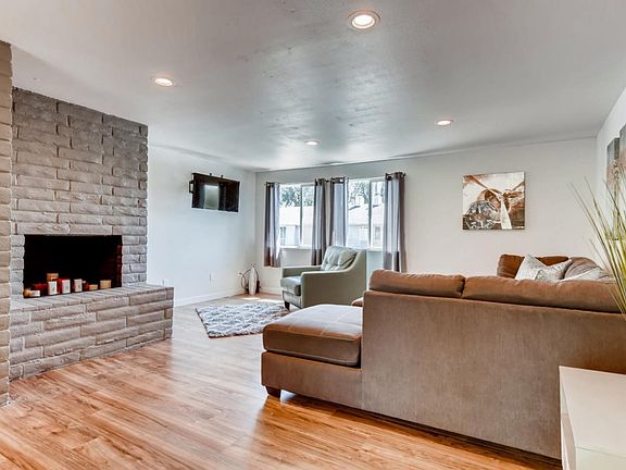 3rd image of 1519 22nd St NE #1623