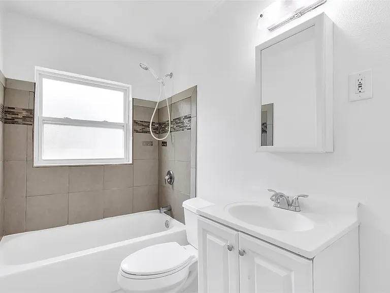 3702 E Esther St — Photo 11