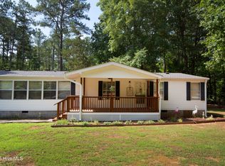 369 S Holiday Dr, Macon, NC 27551