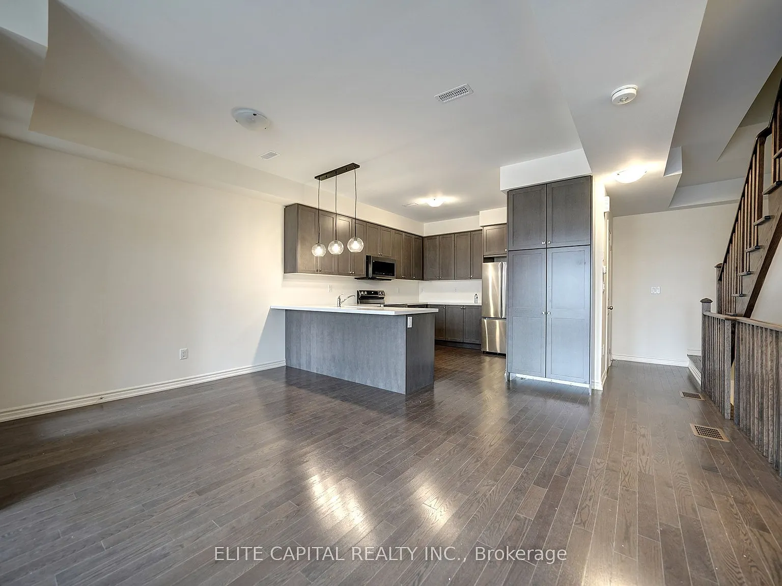 3 bed, $3,400 — Photo 2