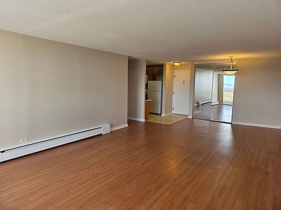 4th image of 1029 E 8th Ave APT 604