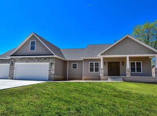 64 Rr 3, Hurricane, WV 25526