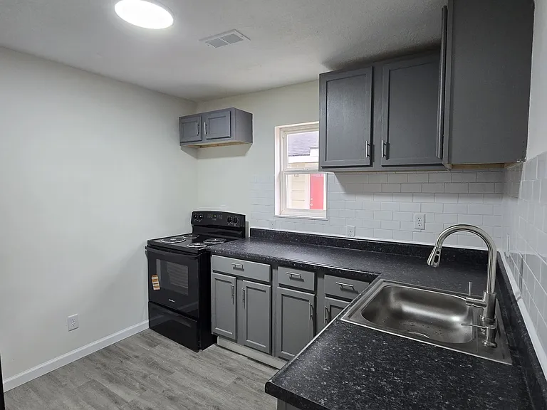 1029 N New York Ave — Photo 11