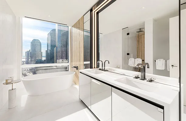 Sold by Corcoran | media 24