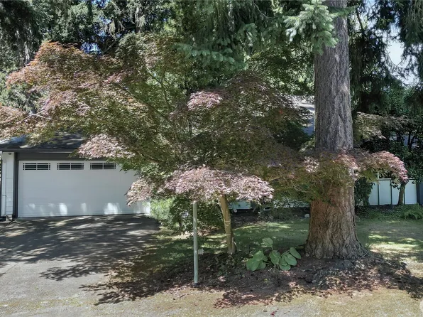 28209 29th Avenue S, Federal Way, WA 98003