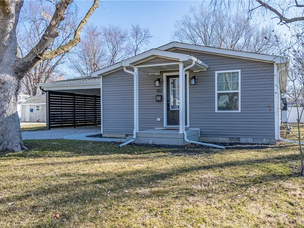 512 N Graham St, Sullivan, IL 61951