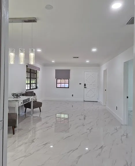 3096 SW 17th St #1 — Photo 3